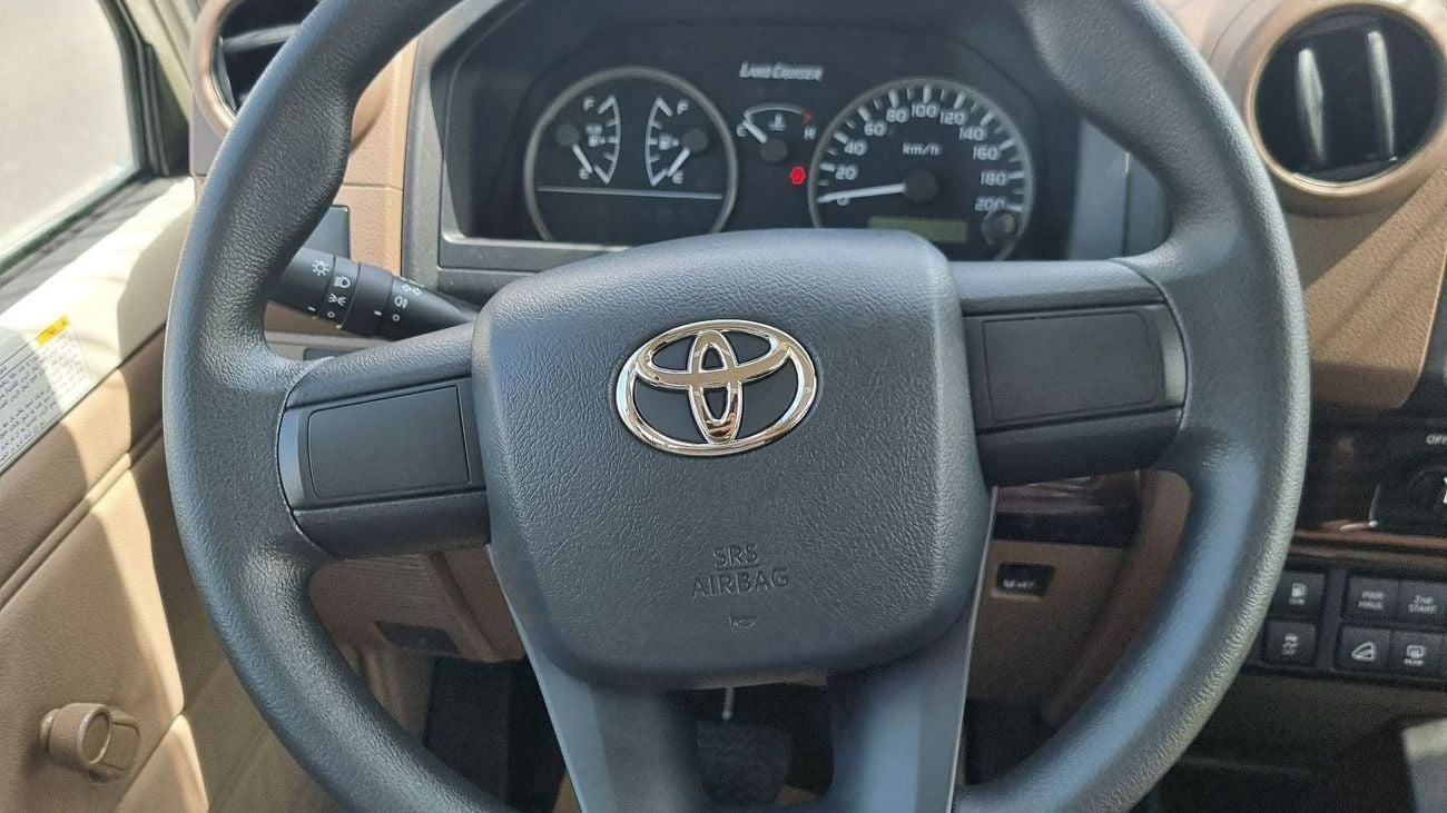 تويوتا لاند كروزر 70 LC 78 HARDTOP 2.8L MT GDJ78 2.8L Diesel AT 2025YM