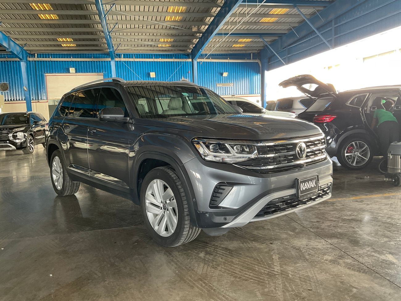 Volkswagen Teramont Highline | Guaranteed Warranty | 0 Down Payment