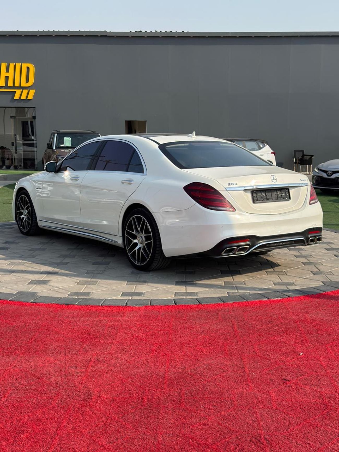 Mercedes Benz S550
