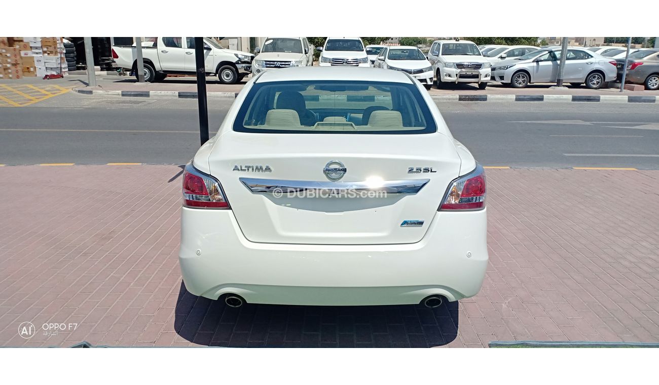 Nissan Altima 2014 GCC No Accident  A perfect Condition
