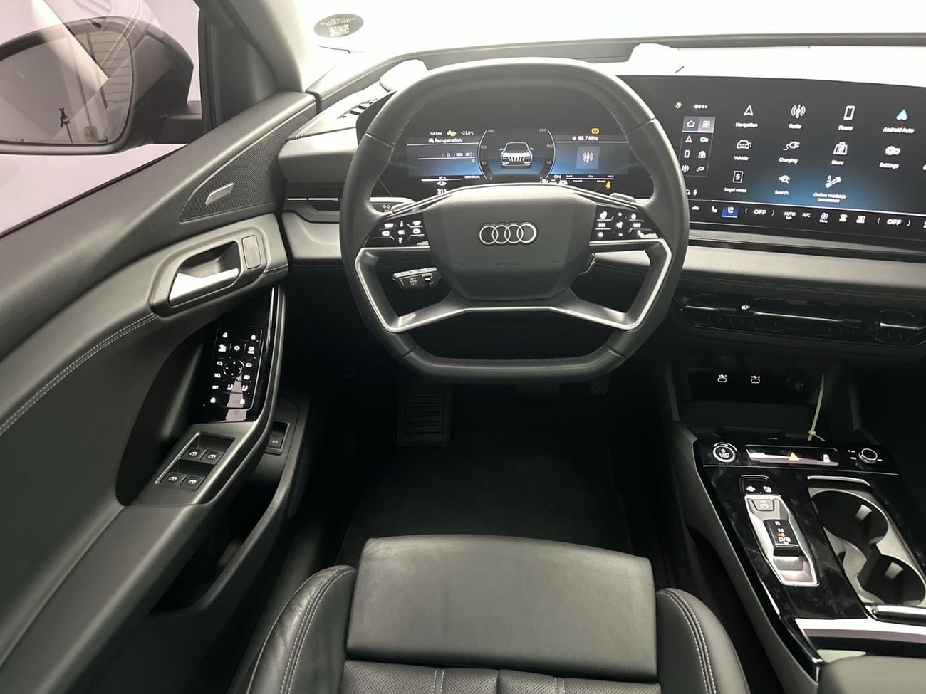 Audi Q6 e-tron PERFORMANCE Q6 SUV e-tron quattro 387hp (Ref# 17255)