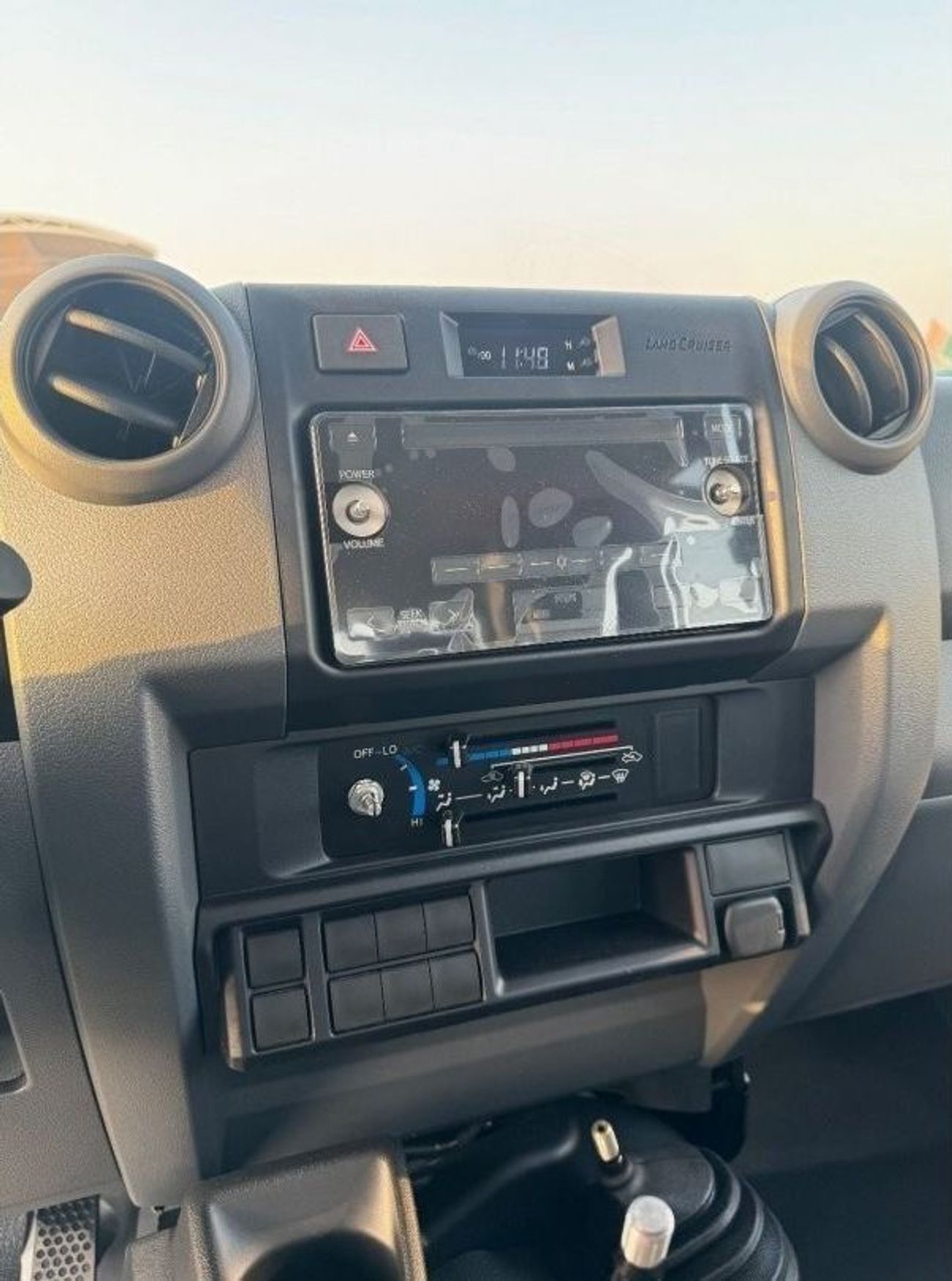 Toyota Land Cruiser Toyota Land Cruiser LC79 D/C 4.2 Engine With DIFF Lock