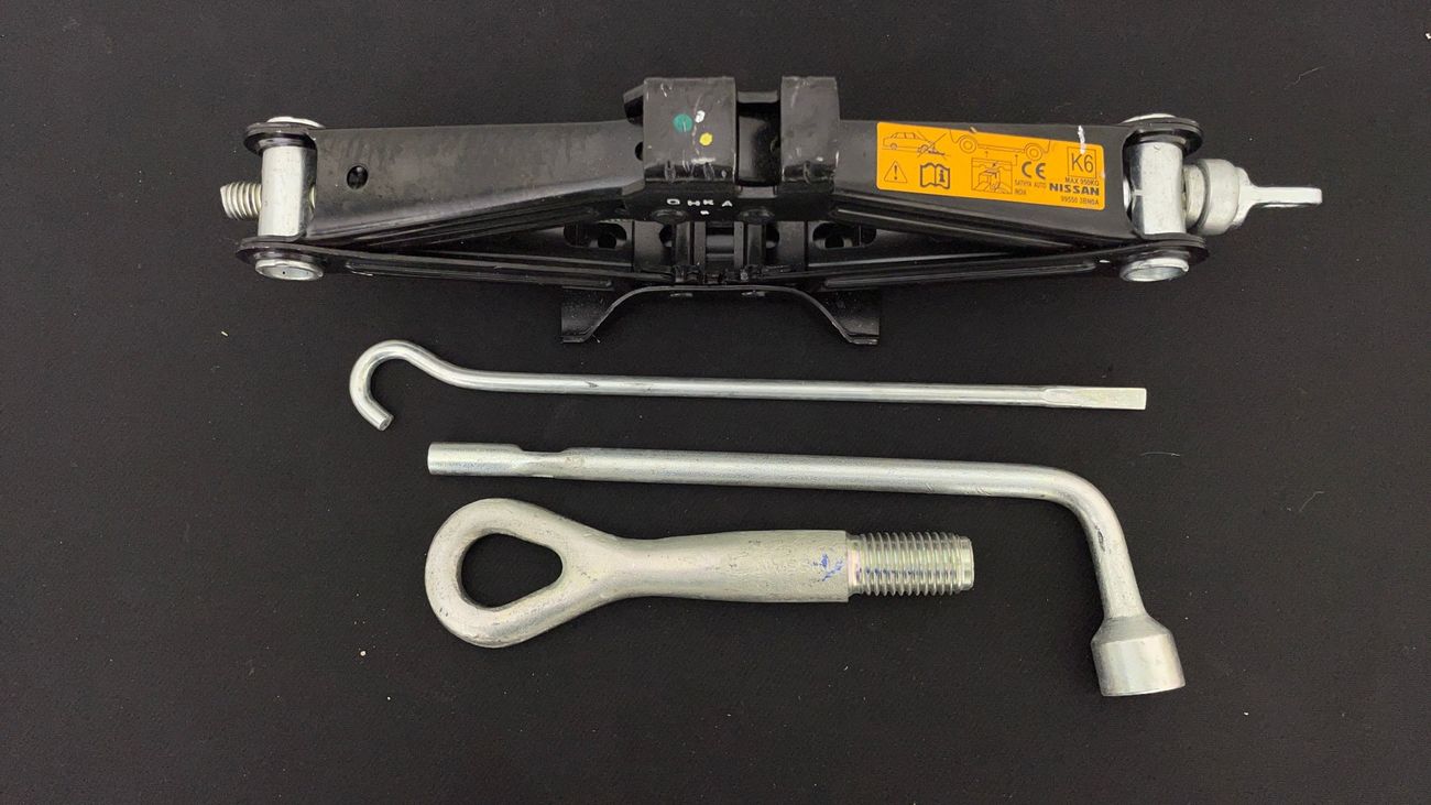 نيسان صني SV 1.5 | بدون دفعة مقدمة | اختبار القيادة في المنزل