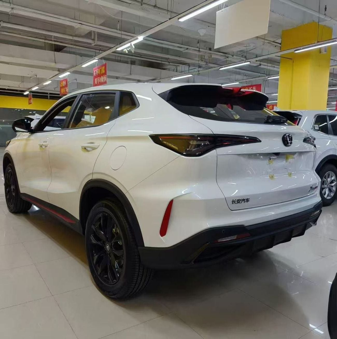 تشنجان x5 بلس 2026 Changan X5 Plus Pioneer 1.5L Turbo 4-Cyl Petrol 7-Speed DCT FWD (China-Spec) Export Only