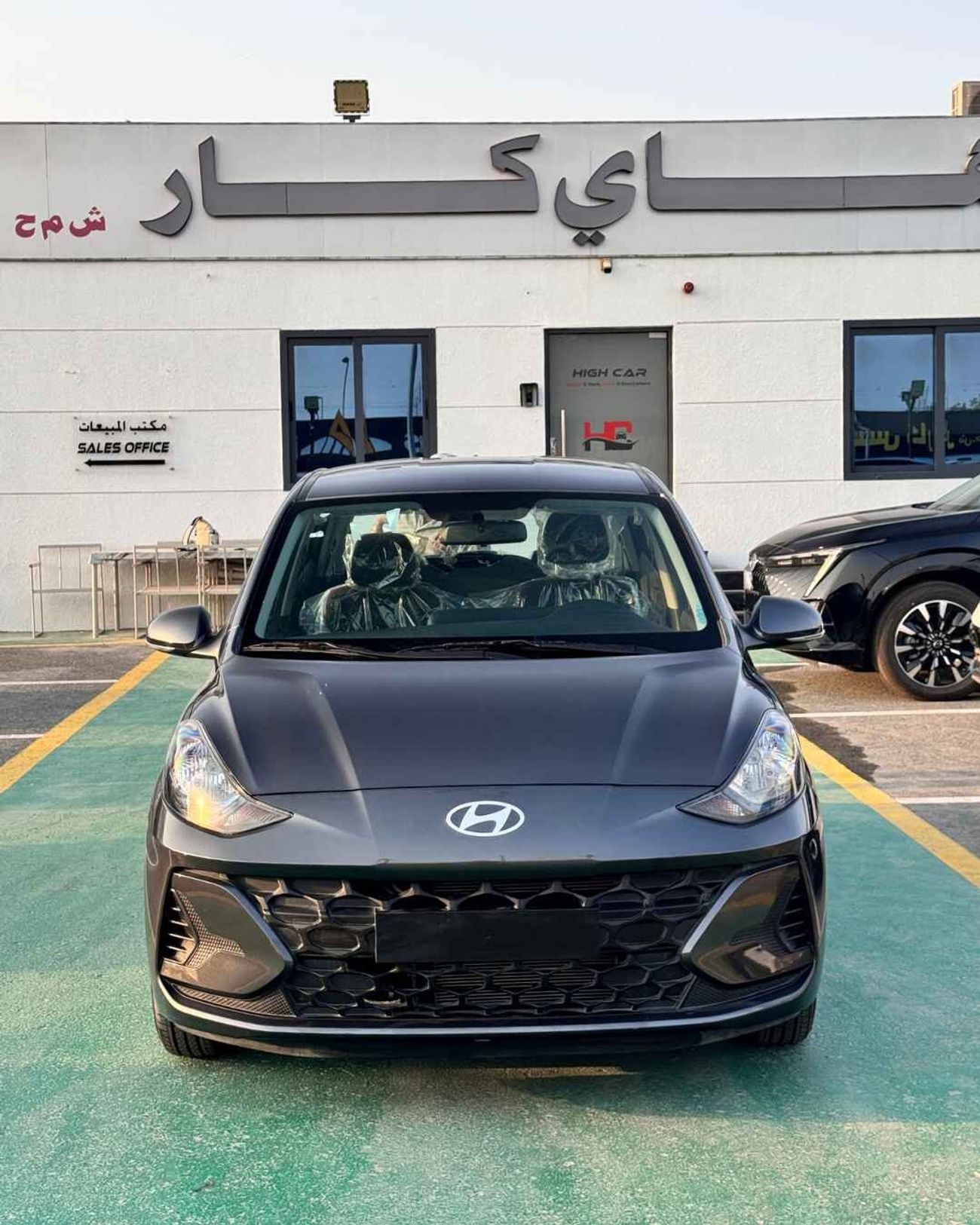 Hyundai Grand i10 SMART (HATCHBACK ) 1.2L GRAY COLOR -