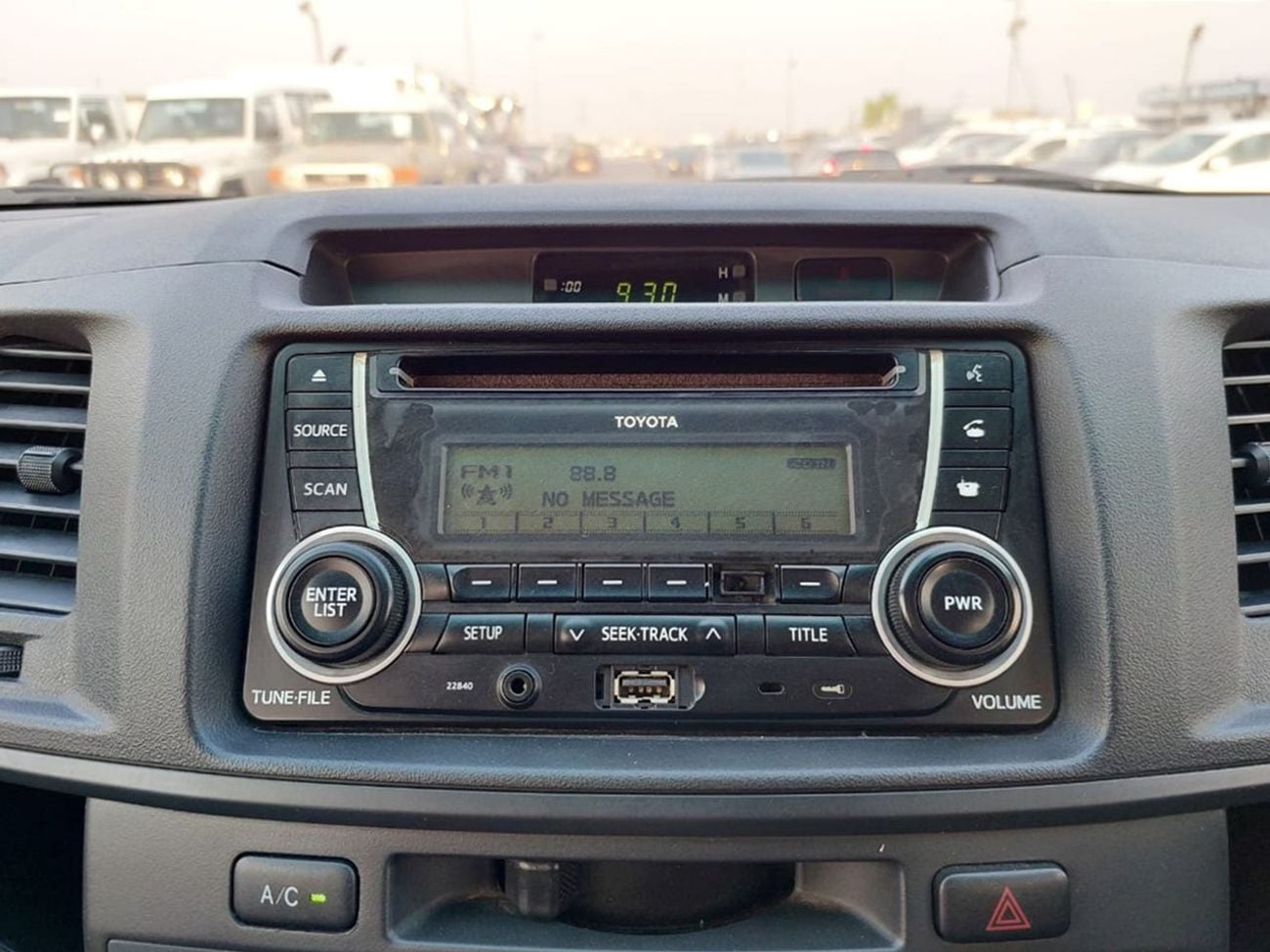 تويوتا هيلوكس TOYOTA HILUX VIGO PICK UP RHD 2012 MODEL 3.0 L DIESEL AUTOMATIC(PM66119)