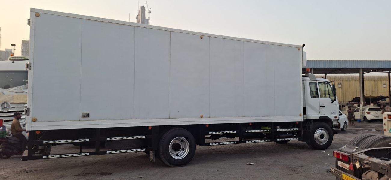 Nissan United Diesel