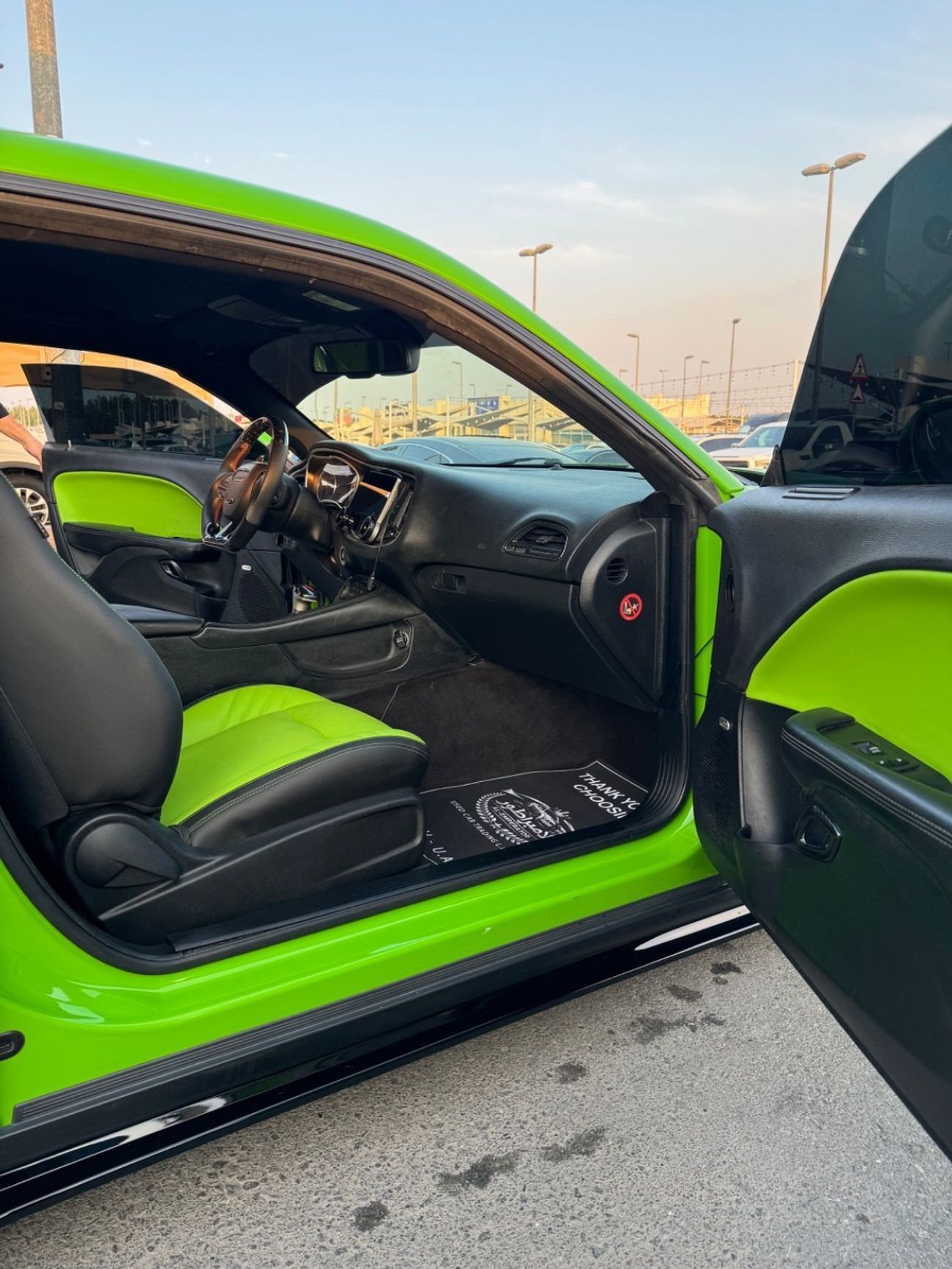 Dodge Challenger SXT Plus 3.6L