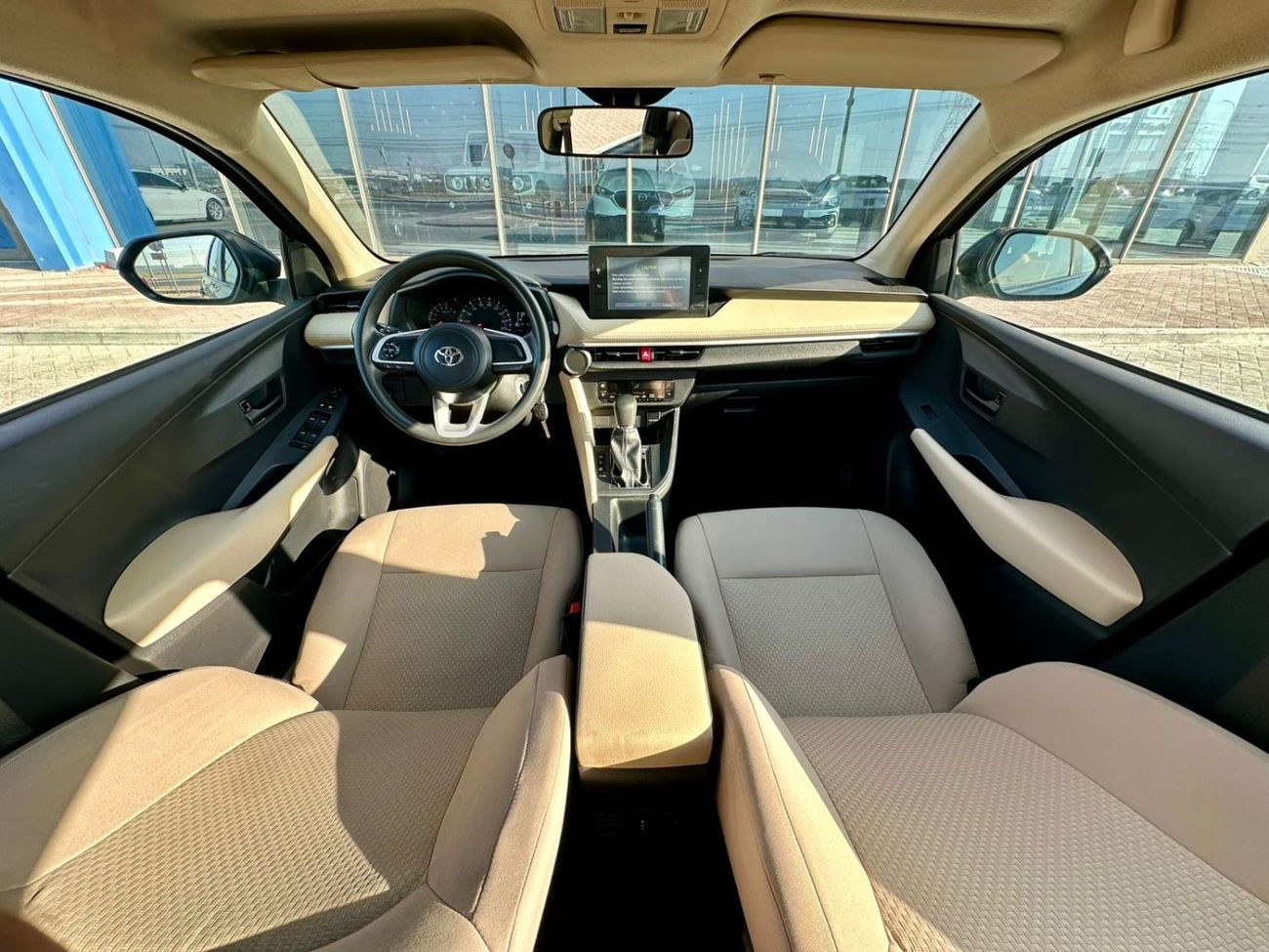 تويوتا يارس 1.5L E