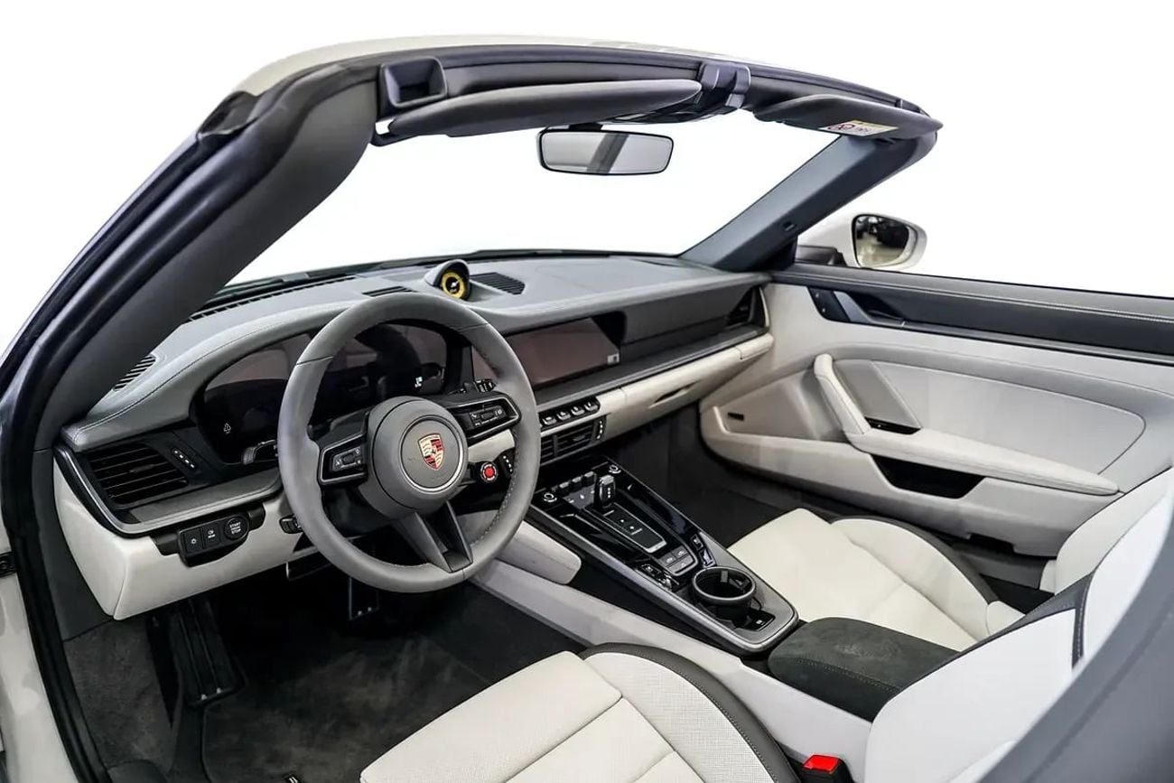 Porsche 911 CARRERA