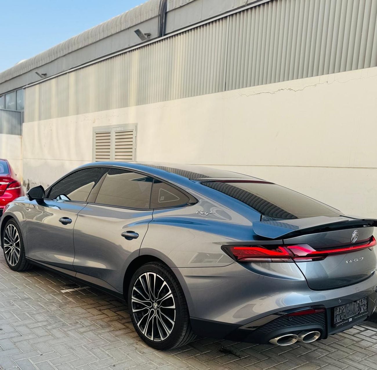 أم جي 7 LUX 2.0L Turbo