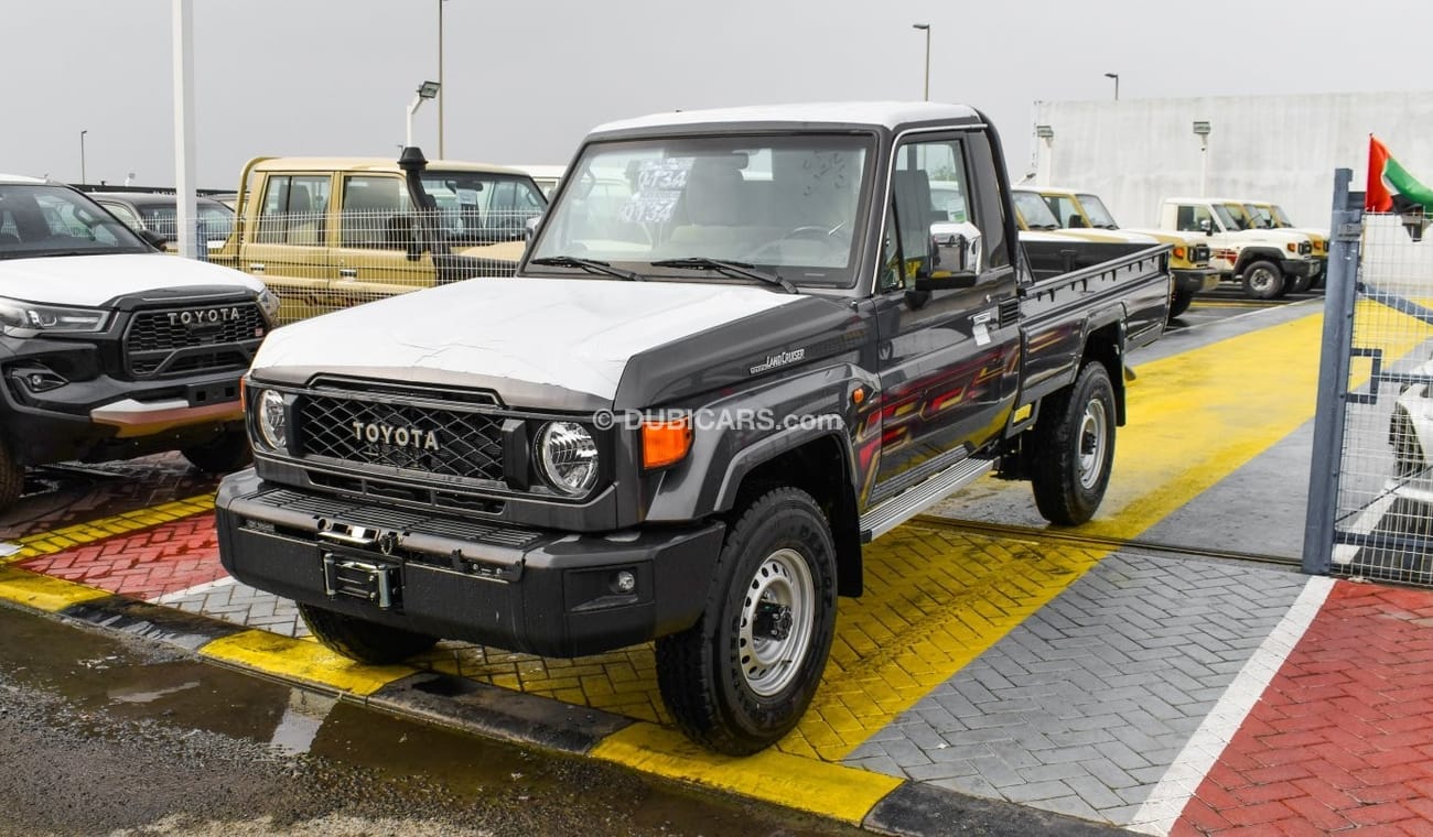 تويوتا لاند كروزر بيك آب TOYOTA LC 79 - WINCH - DIFF-LOCK - MANUAL -2024