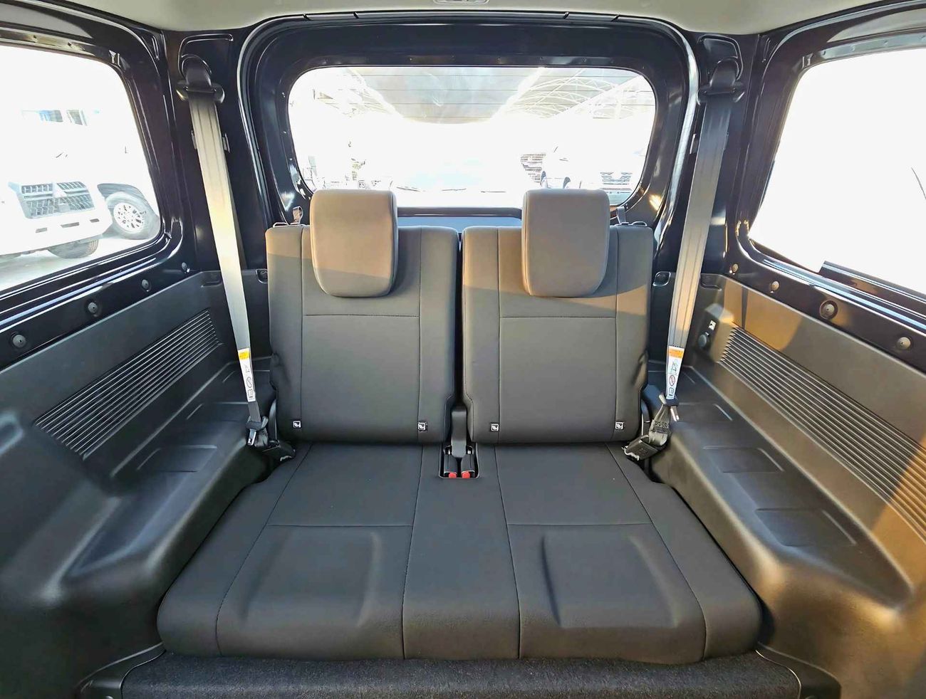 Suzuki Jimny GLX / A/T / 1.5L V4 PETROL / 3 DOOR / ALL GRIP OFF ROAD / 4WD (CODE # GLX)