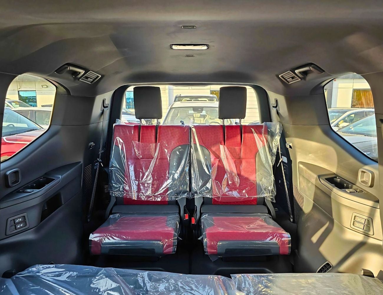 Toyota Land Cruiser VXR 3.5L PETROL | Radar | HUD | Top Variant | Aero Body Kit (CODE # VXR31HK)
