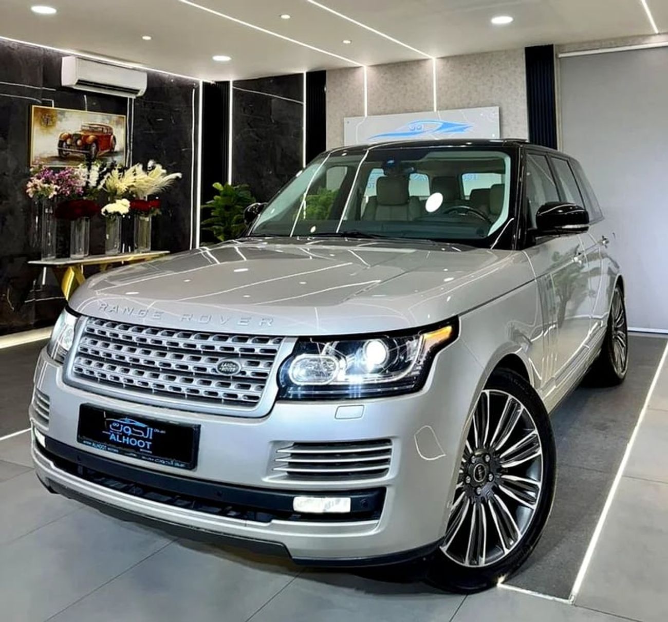 لاند روفر رينج روفر Supercharged 5.0L AUTOBIOGRAPHY GOLDEN RR VOGUE || GCC || SUPERCHARGED || TOP OPTIONS || FREE ACCOUN