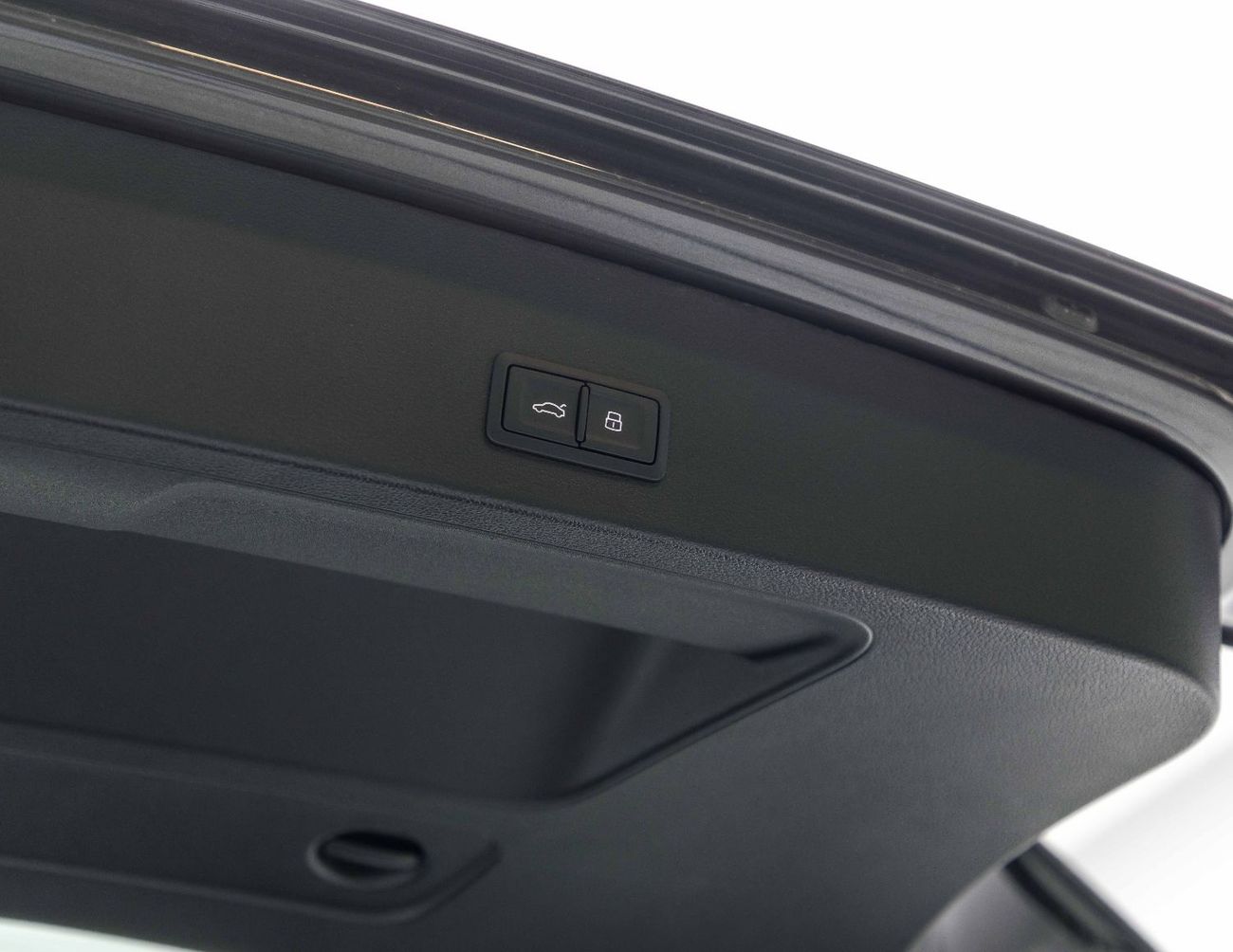 Audi Q2 Fashion 1.5L - Black Inside Black