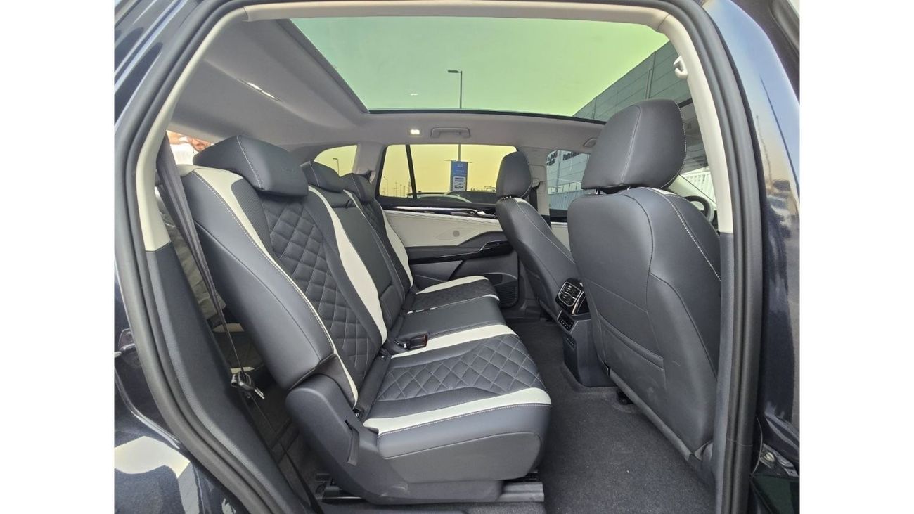 Volkswagen ID.6 VOLKSWAGEN ID.6 2022 GCC UNDER WARRANTY // 2KEYS // PERFECT CONDITION // 7 SEATS