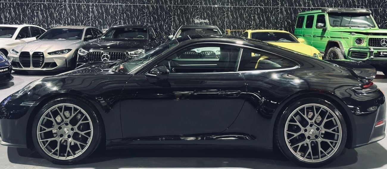 Porsche 911 Carrera 3.0L (388 HP) Coupe 2025 Porsche 911, 2 Years Porsche Warranty, Sport Chrono Package, Very L