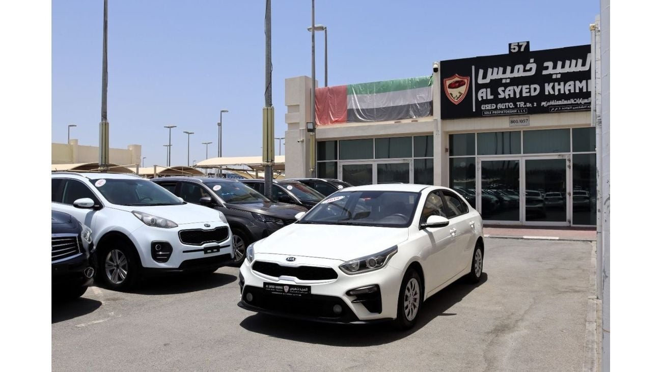 كيا سيراتو EX خالية من الحوادث - خليجي - مكينة 1600 سي سي - بحالة الوكالة من الداخل والخارج