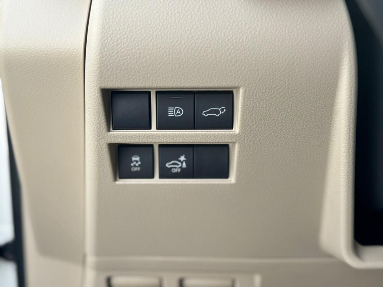 تويوتا لاند كروزر 