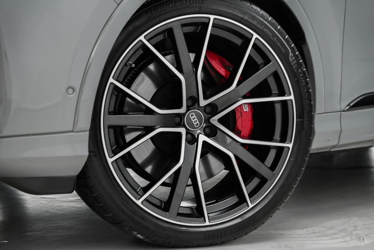 أودي SQ7