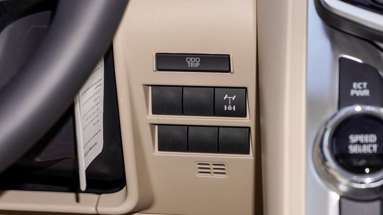 Toyota Land Cruiser GXR 4.0 L V6