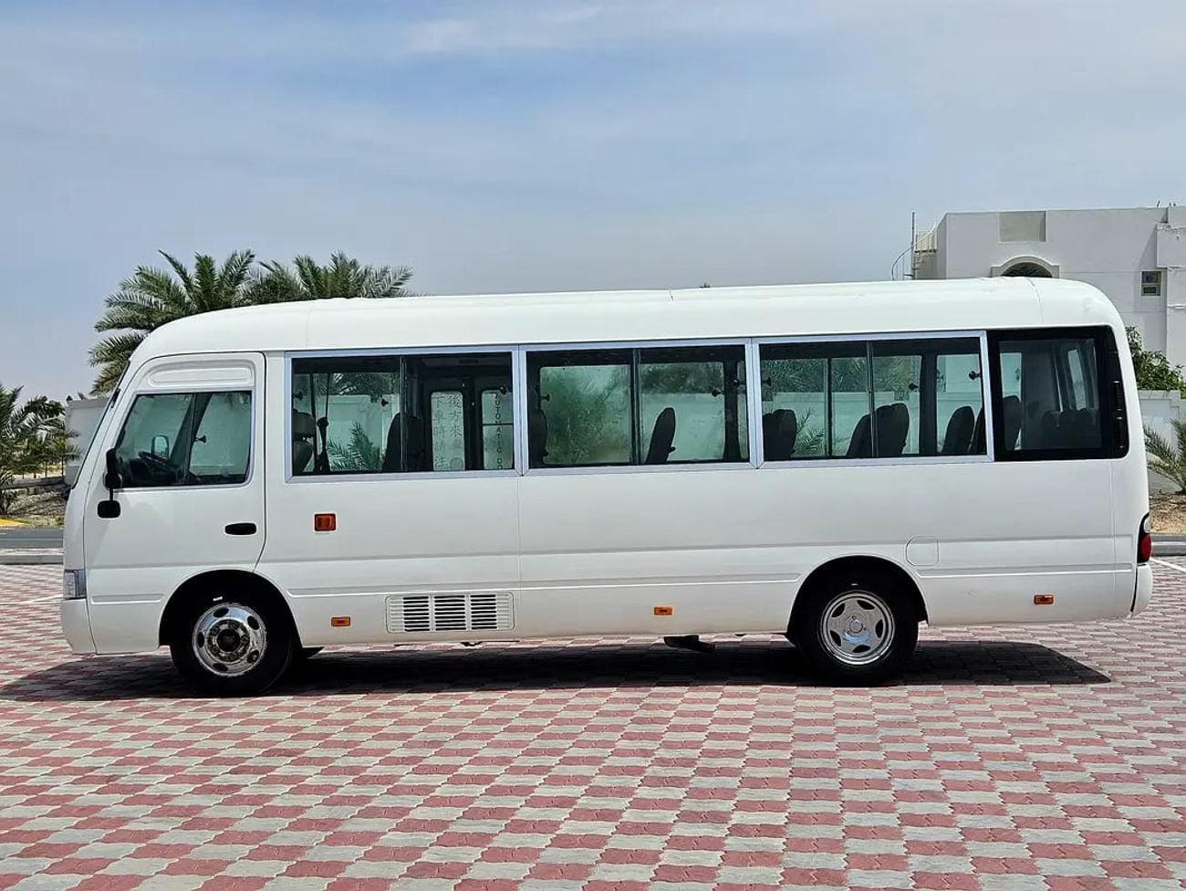 تويوتا كوستر Fresh Japan Import Immaculate Condition 30 Seater Diesel With Low KM
