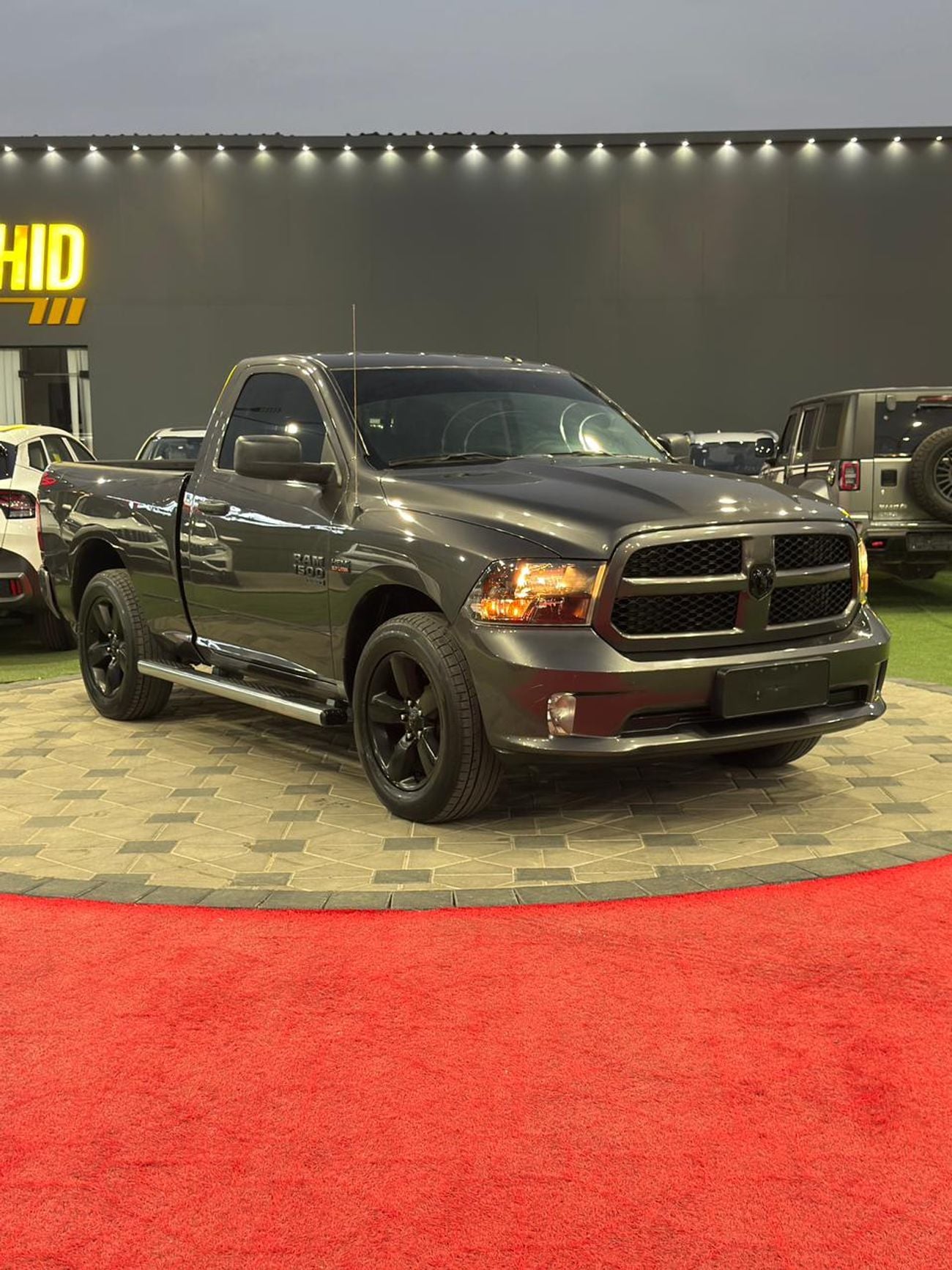 دودج رام فان