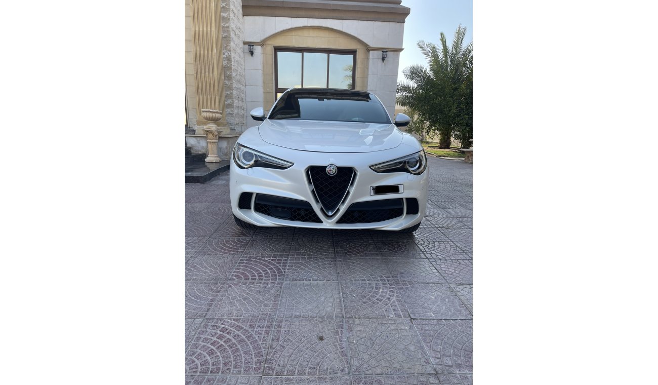 Alfa Romeo Stelvio QV 2.9L  505HP 2019