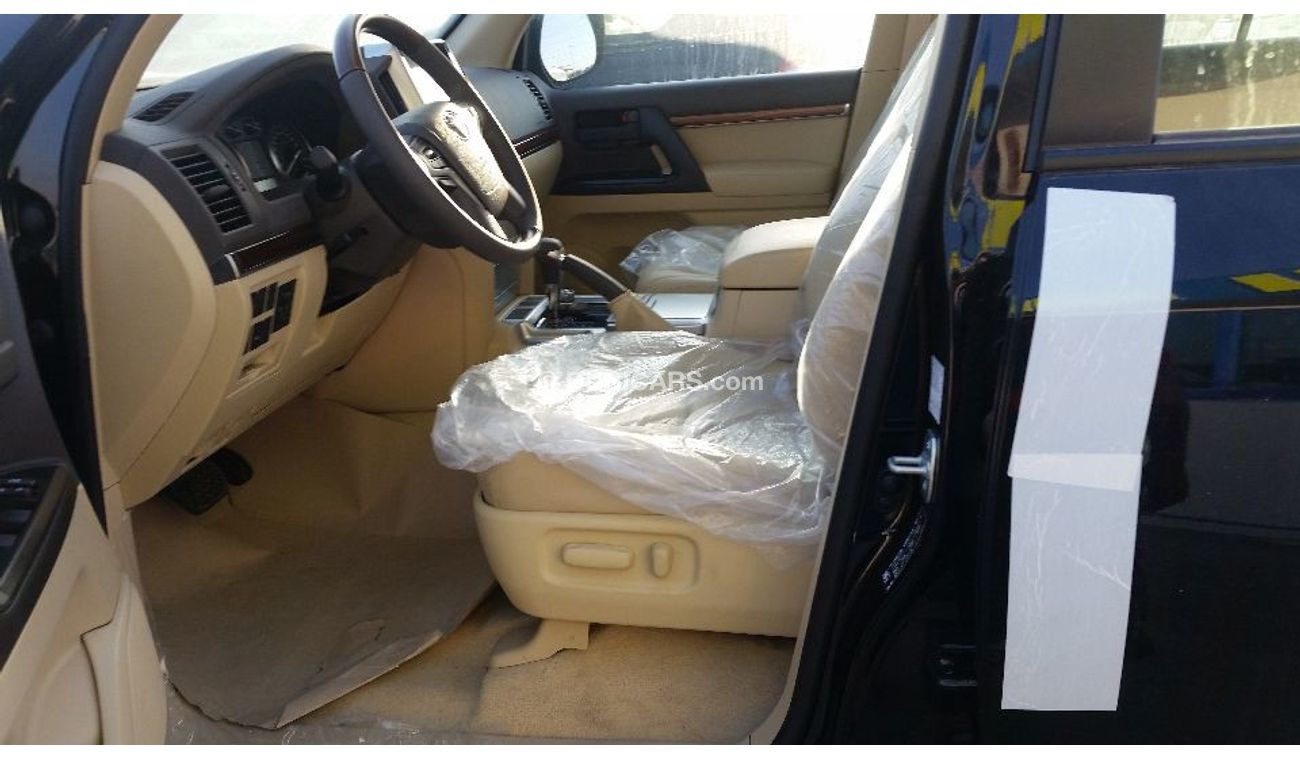 Toyota Land Cruiser GXR V8 Black Diesel 2020