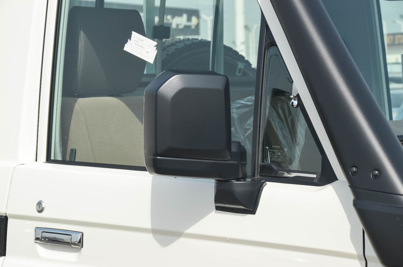 تويوتا لاند كروزر بيك آب TOYOTA LAND CRUISER 79 2.8L 4WD SC MT PICKUP 2025