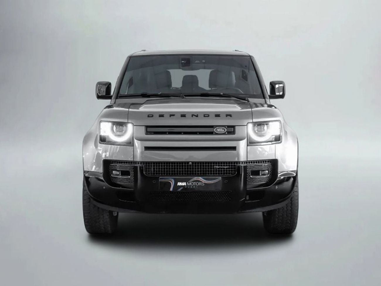Land Rover Defender 90 X-DYNAMIC S P300