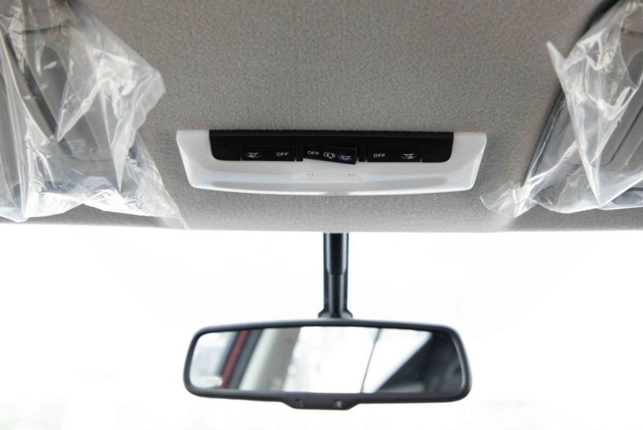 Nissan Kicks 2024 Nissan Kicks 1.6 SV - Grey Inside Black | Export Only