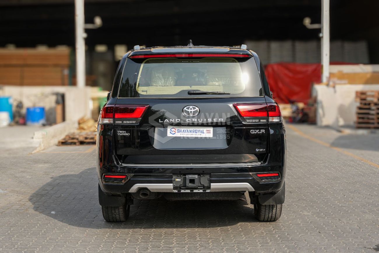 تويوتا لاند كروزر GXR LC300 FULL OPTION 3.5L HEV 457TT AT | 7-SEATS | JBL | SOFT DOOR CLOSING| 2026MY