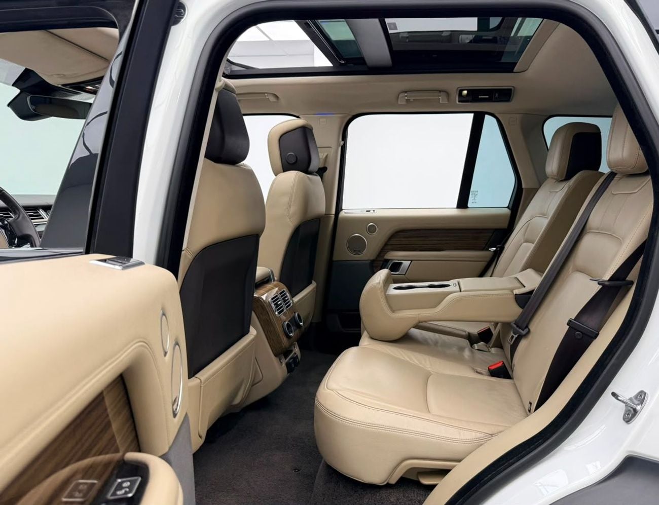 لاند روفر رينج روفر HSE 2019 Range Rover Vogue HSE, Warranty, Full RR Service History, Excellent Condition, GCC
