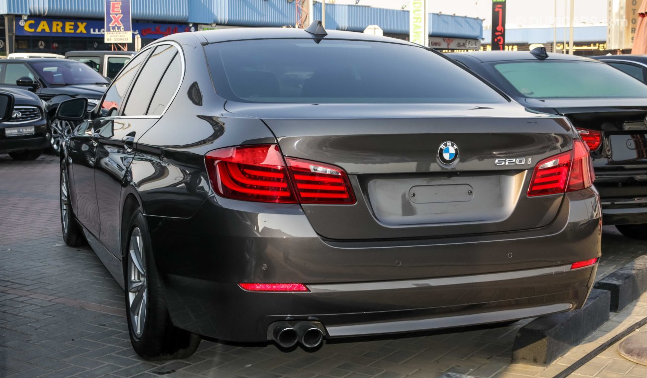 BMW 520i i