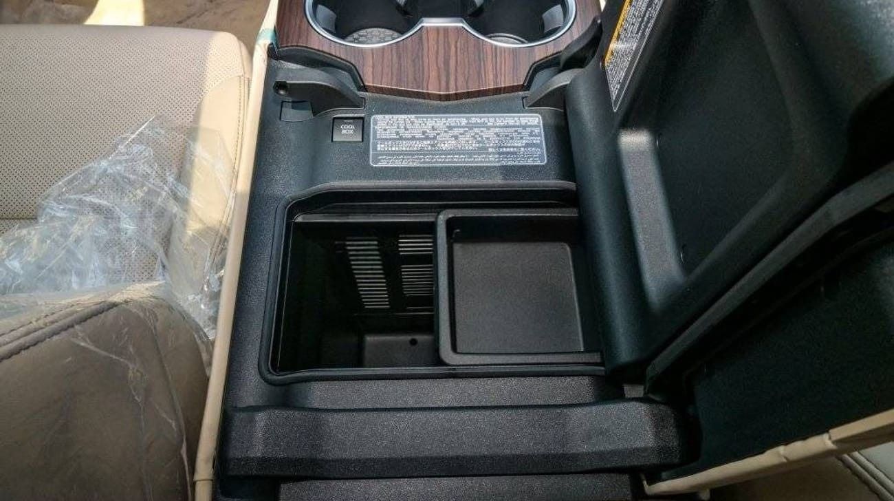 تويوتا لاند كروزر GXR2 3.5L TOYOTA LAND CRUISER GXR 3.5L PETROL TWIN TURBO 2025