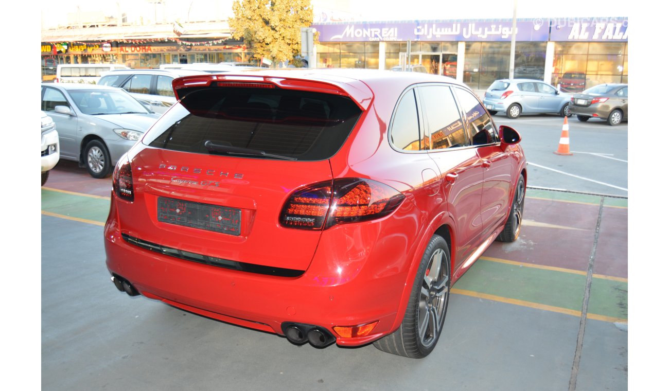 Porsche Cayenne GTS V8