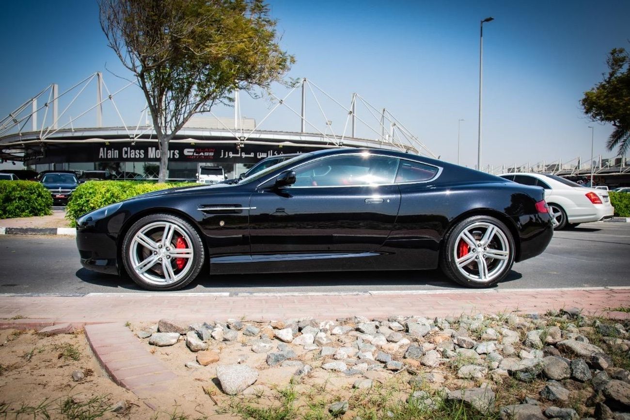 Aston Martin DB9