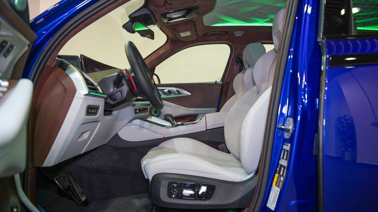 بي أم دبليو XM