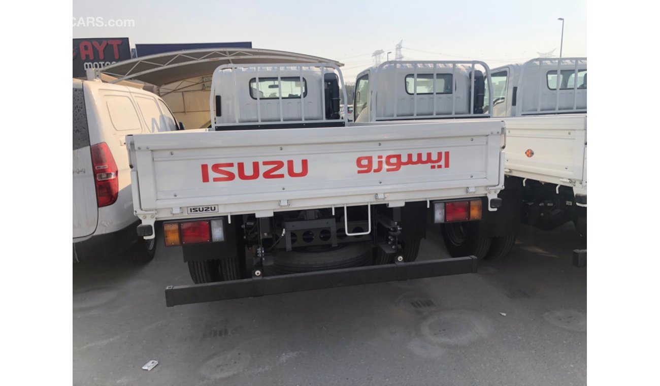 Isuzu NPR 4 tons