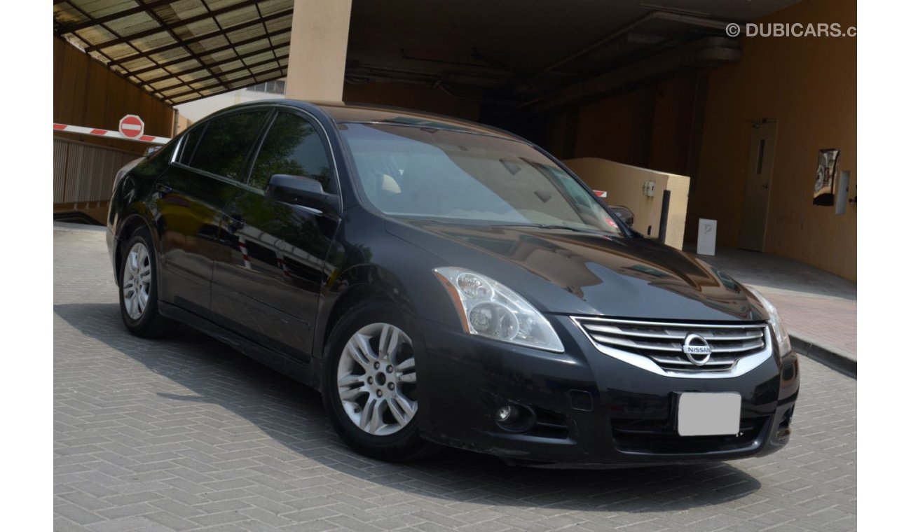 Nissan Altima 2.5S Mid Range Excellent Condition