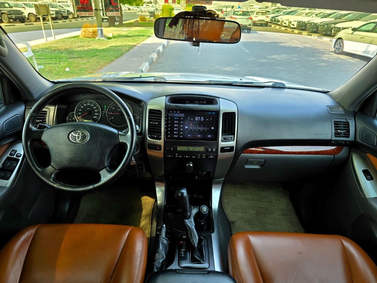 تويوتا برادو TOYOTA PRADO GX 2.7 SILVER INSIDE TAN