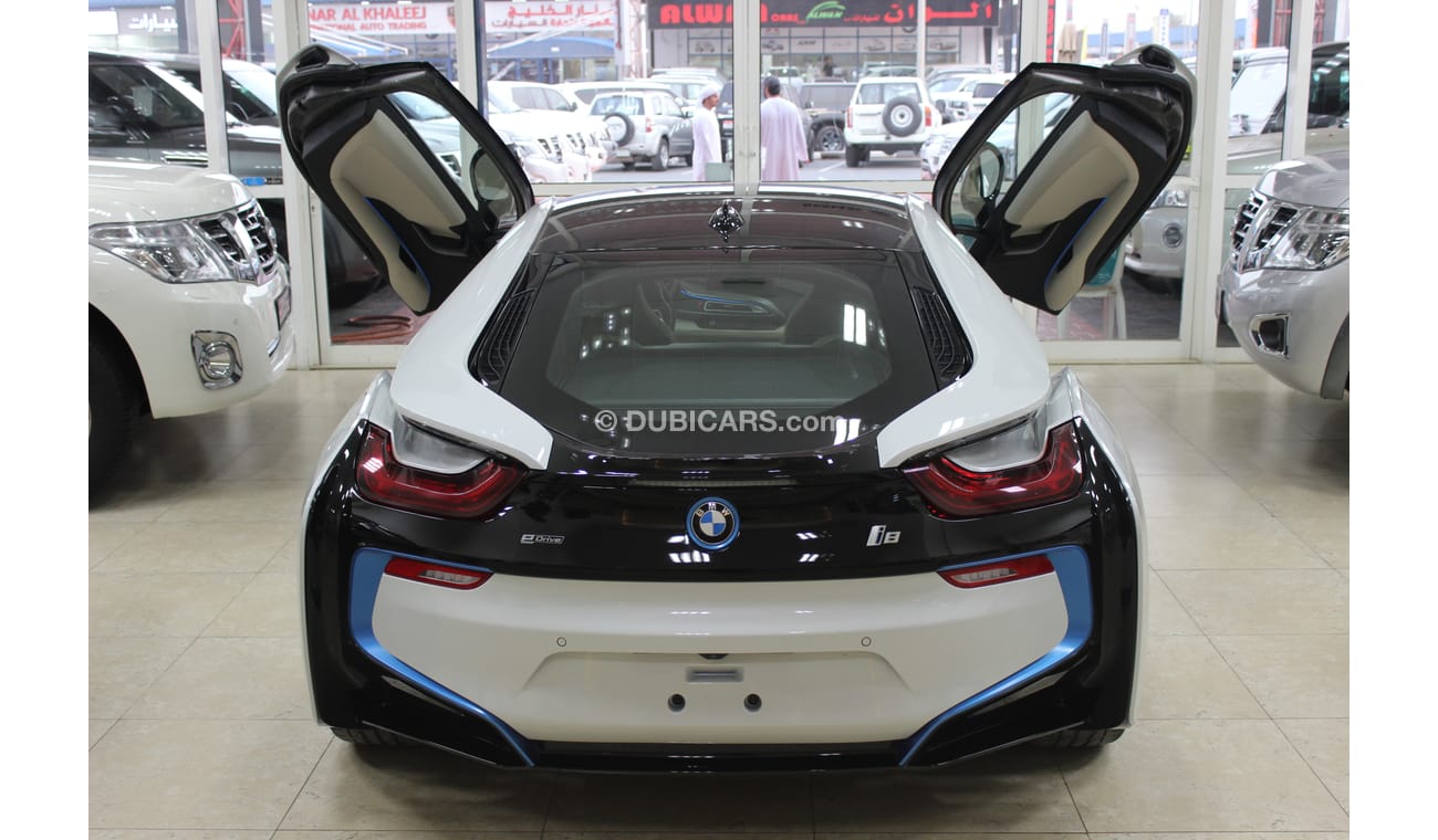 بي أم دبليو i8 (2015) BMW I8 (Inclusive VAT)