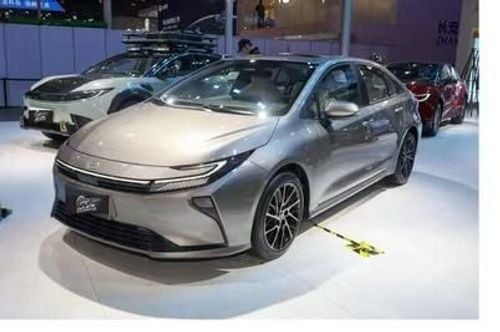 تويوتا كورولا Intelligent Hybrid 1.8L E-CVT Elite Edition