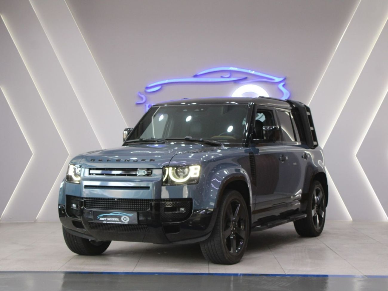 Land Rover Defender 2022 - Land Rover Defender | V6 | GCC specs