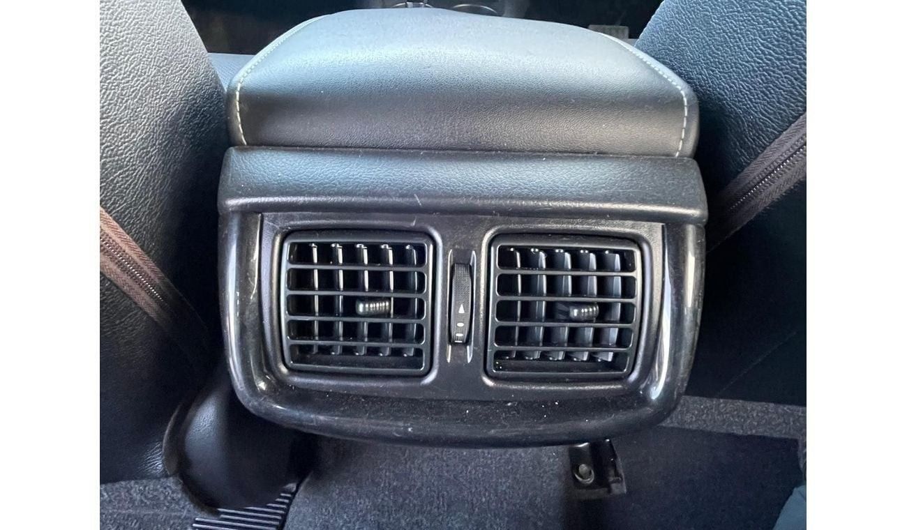 تويوتا هيلوكس diesel 2.8 liter automatic right hand drive with 4 side cameras leather power seats push button star