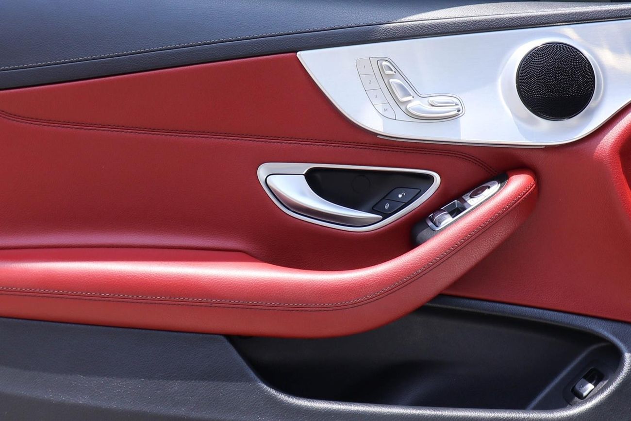 Mercedes-Benz C 300 C205