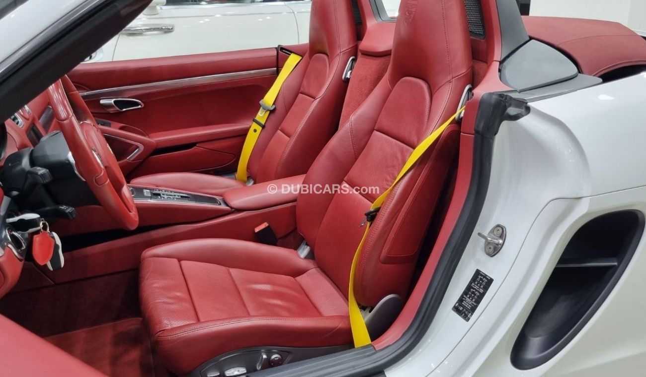 Porsche 718 Boxster Std PORSCHE BOXSTER 2015 GCC IN IMMACULATE CONDITION WITH ONLY 54K KM AND FULL PORSCHE SERVICE HISTO