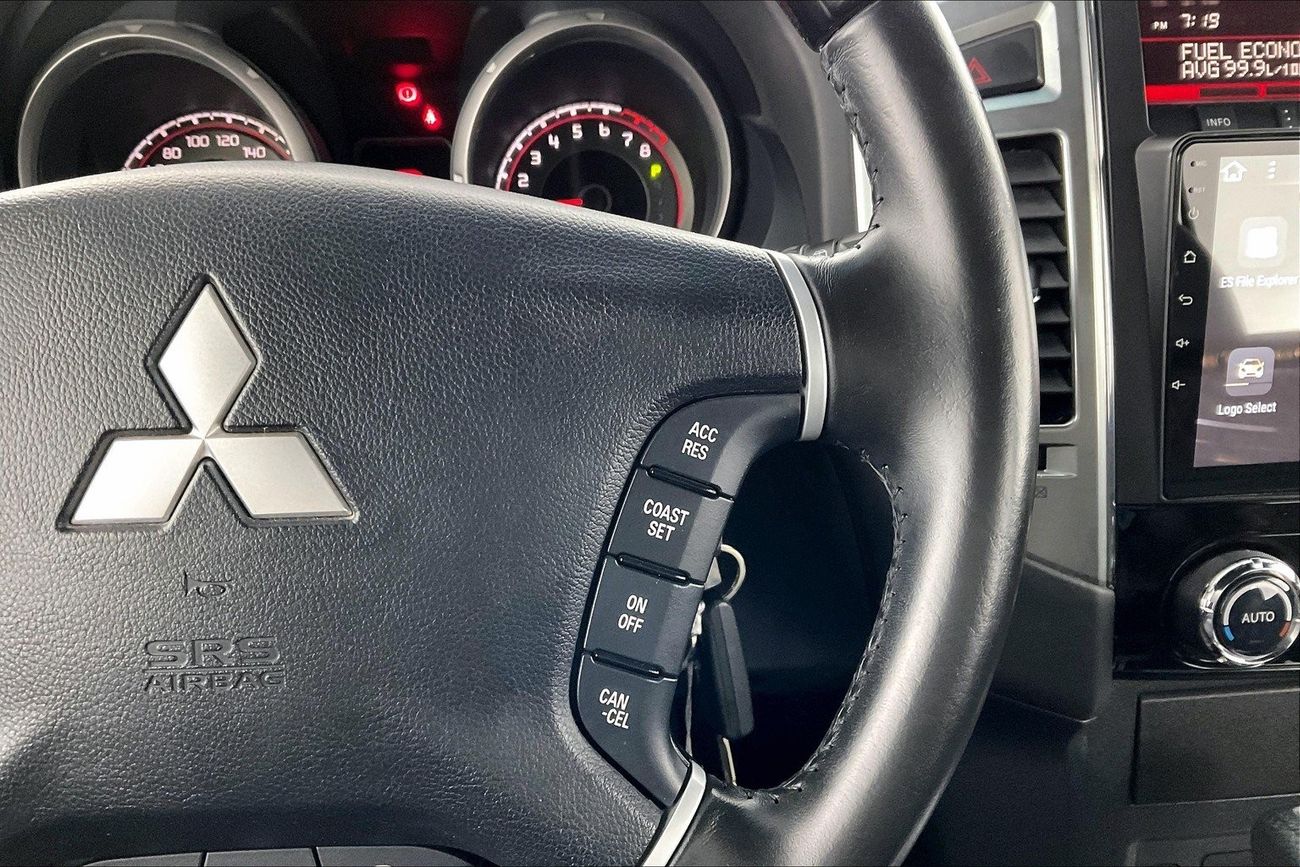 ميتسوبيشي باجيرو Signature Edition | شامل الضمان | 0 ﺪﻔﻋﺓ ﺃﻮﻟﻯ